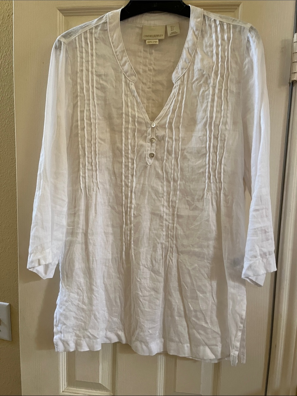 Cynthia Rowley White Linen Pintuck V-Neck Top-Small(fits more like a medium)